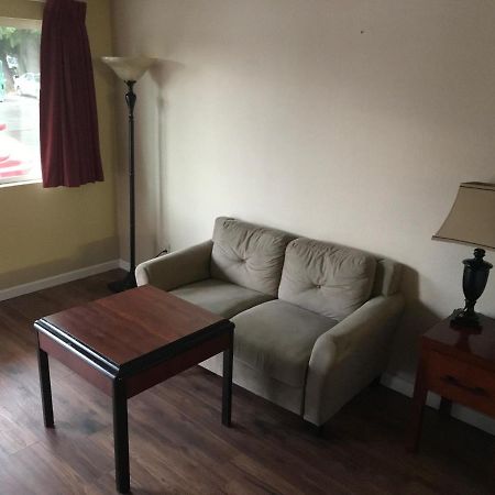 Smokey Point Motor Inn Арлингтон Экстерьер фото