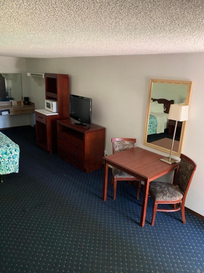 Smokey Point Motor Inn Арлингтон Экстерьер фото