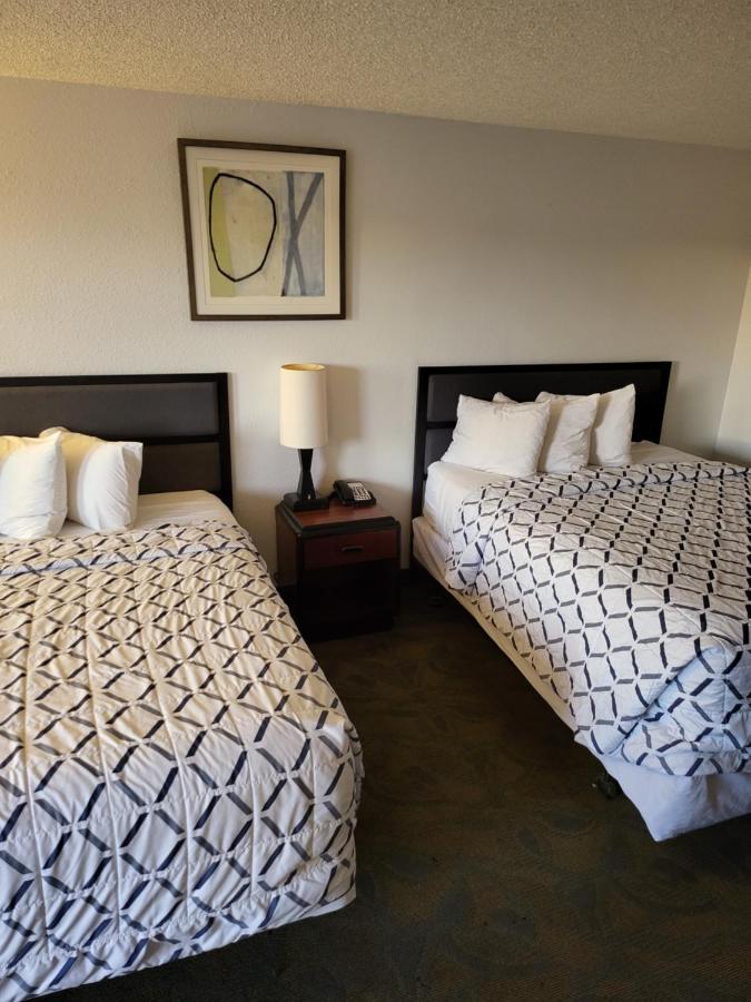 Smokey Point Motor Inn Арлингтон Экстерьер фото