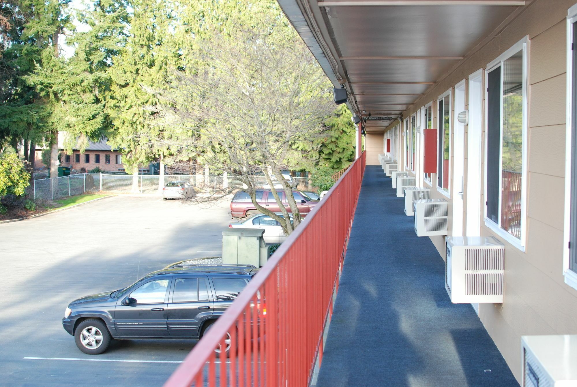Smokey Point Motor Inn Арлингтон Экстерьер фото